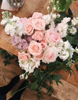 rose floral arrangement