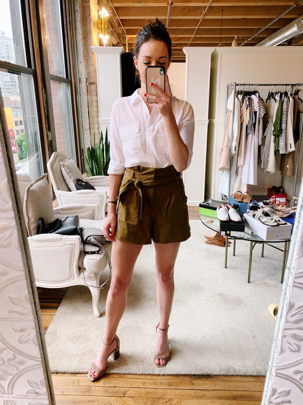 20 Perfect White-Shorts Outfit Ideas